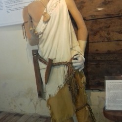 Model of Native American at the time the PIlgrim Fathers landed